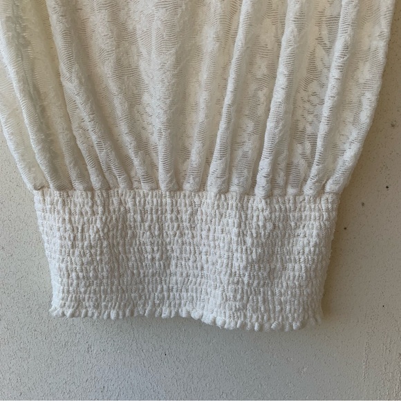 Anthropologie light textured top - Picture 3 of 11